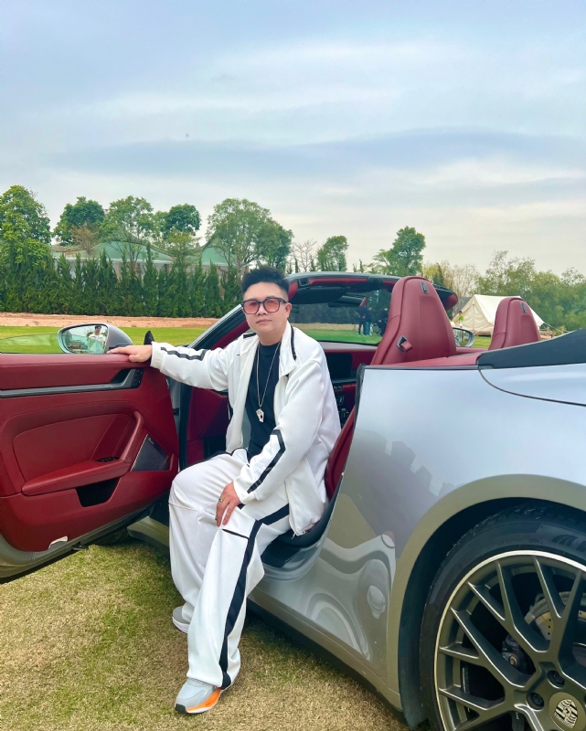 晚风过境的第三张照片--郑州闪婚服务中心